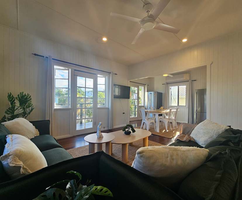 Furnished room in a share house