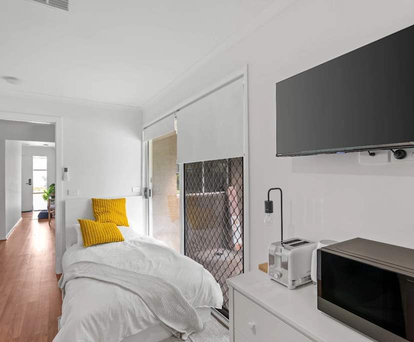 $200, Share-house, 6 bathrooms, Wyndham Vale VIC 3024