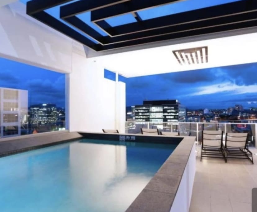 Room with ensuite in a flatshare