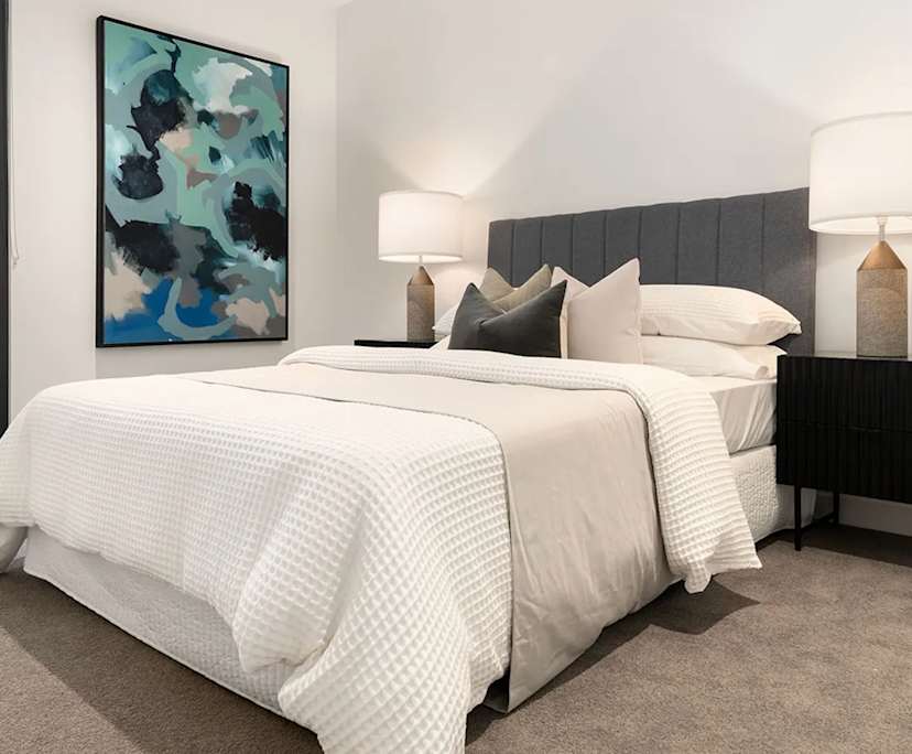 Unfurnished room with own bathroom