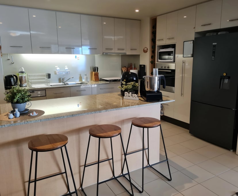 $490, Flatshare, 3 bathrooms, Southport QLD 4215
