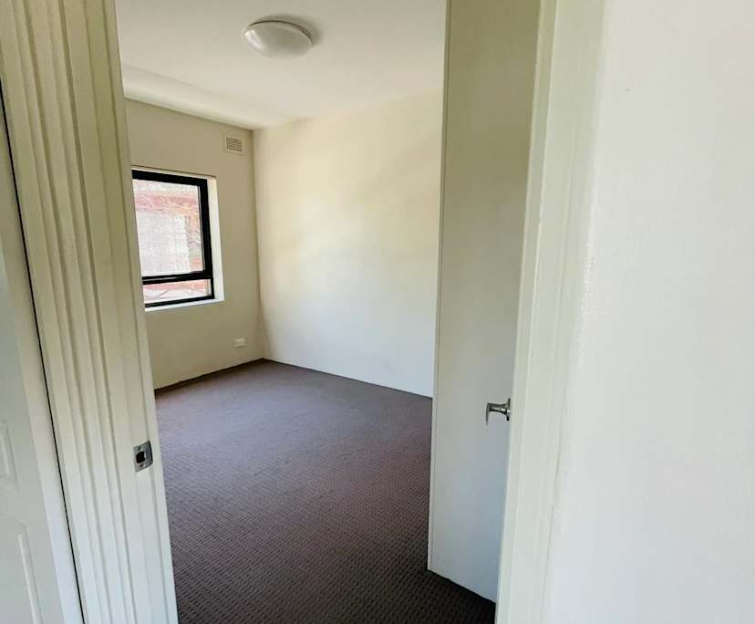 $350, Flatshare, 2 bathrooms, Hillsdale NSW 2036