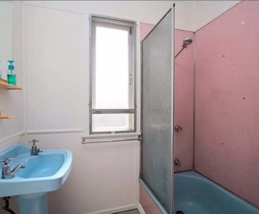 $150, Share-house, 3 bathrooms, Taringa QLD 4068