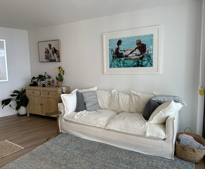 Furnished room with own bathroom