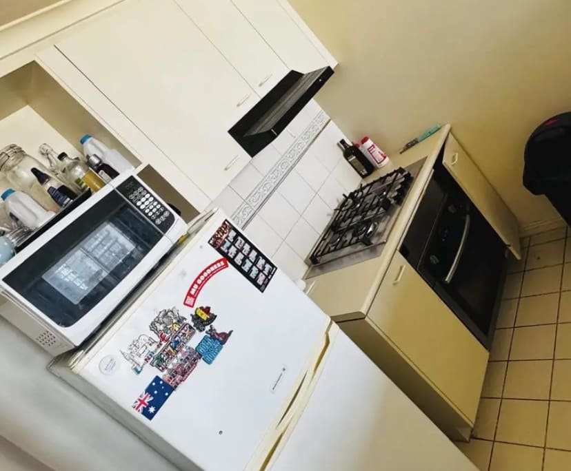 Furnished room in a flatshare