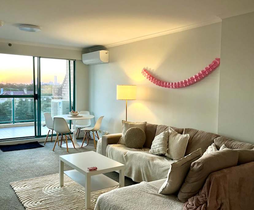 Furnished room in a flatshare