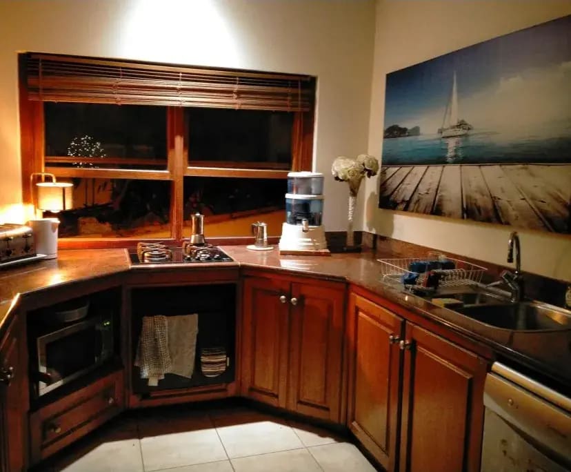 $280, Share-house, 5 bathrooms, Highgate Hill QLD 4101