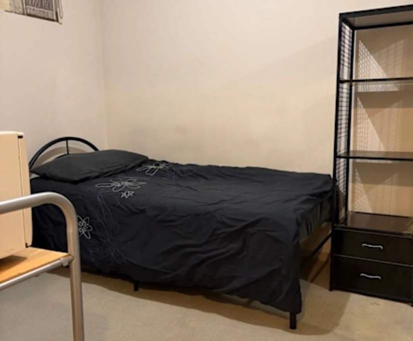 Furnished room with own bathroom