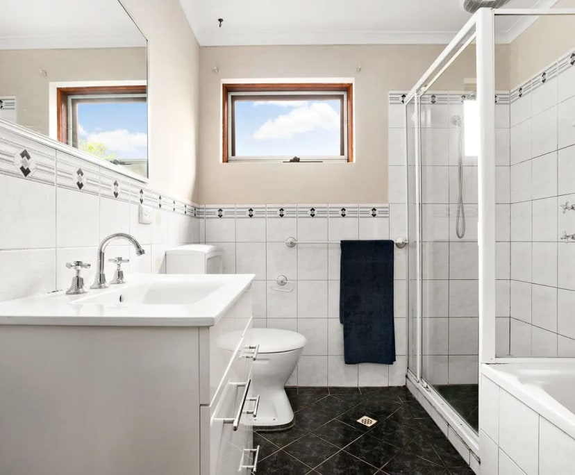 Room in a share house