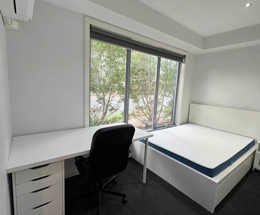 Furnished room with own bathroom