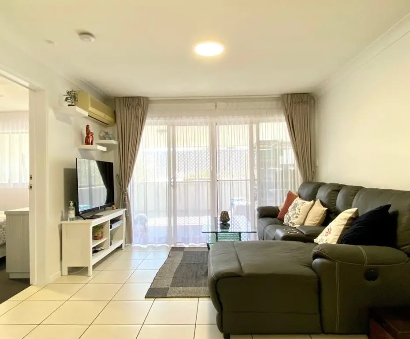 $400, Flatshare, 2 bathrooms, Spring Hill QLD 4000