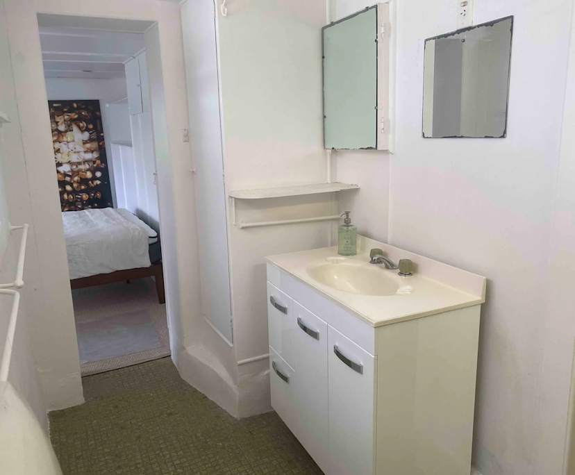 $620, Granny-flat, 1 bathroom, Manly Vale NSW 2093