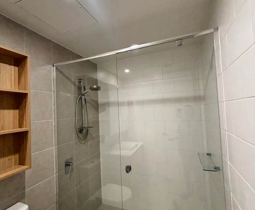 $465, 1-bed, 1 bathroom, Phillip ACT 2606