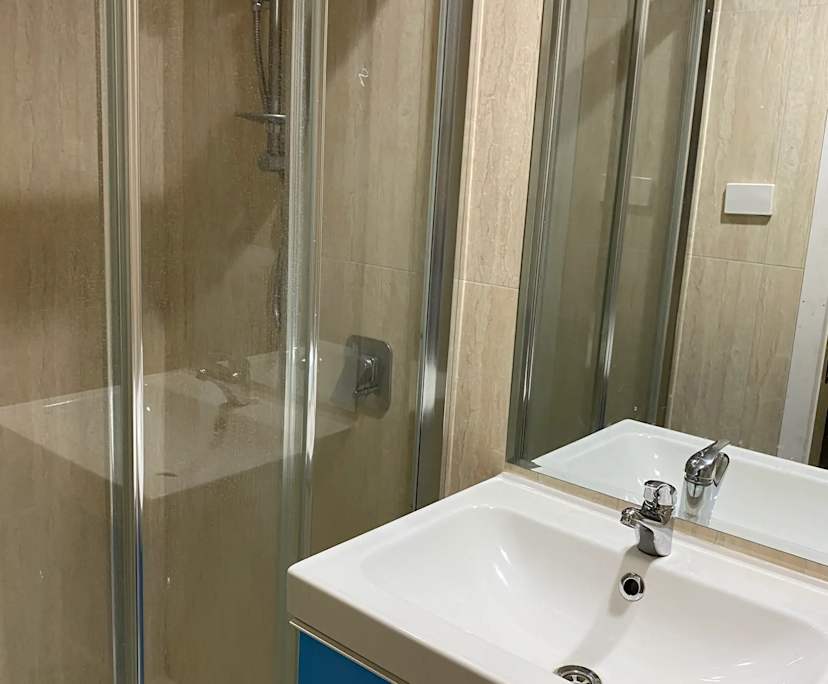 $300, Share-house, 6 bathrooms, Harrison ACT 2914