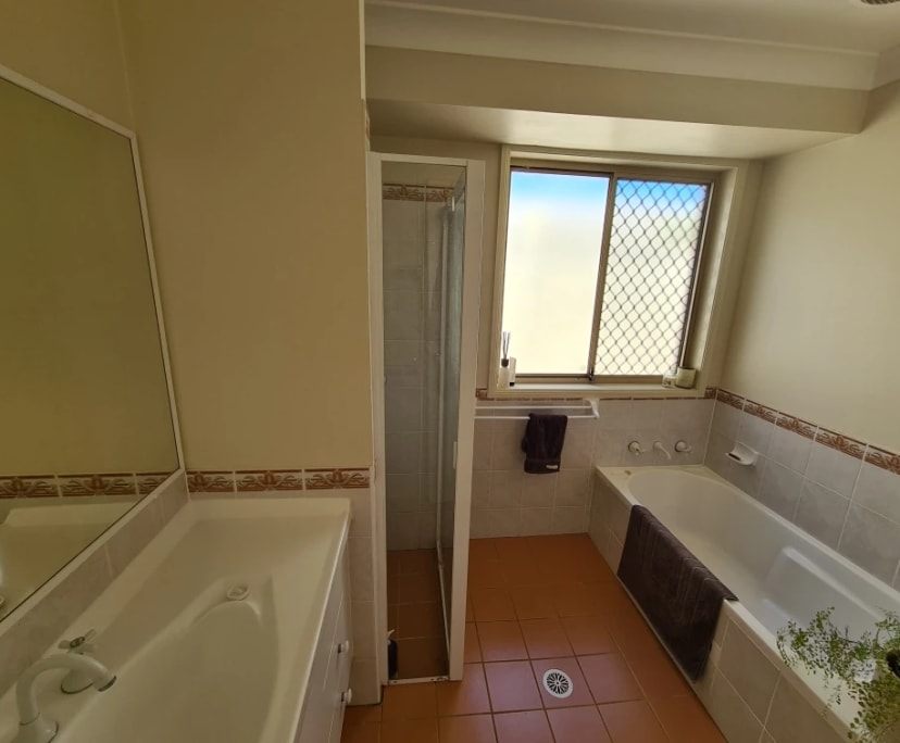 $180, Share-house, 4 bathrooms, Warabrook NSW 2304