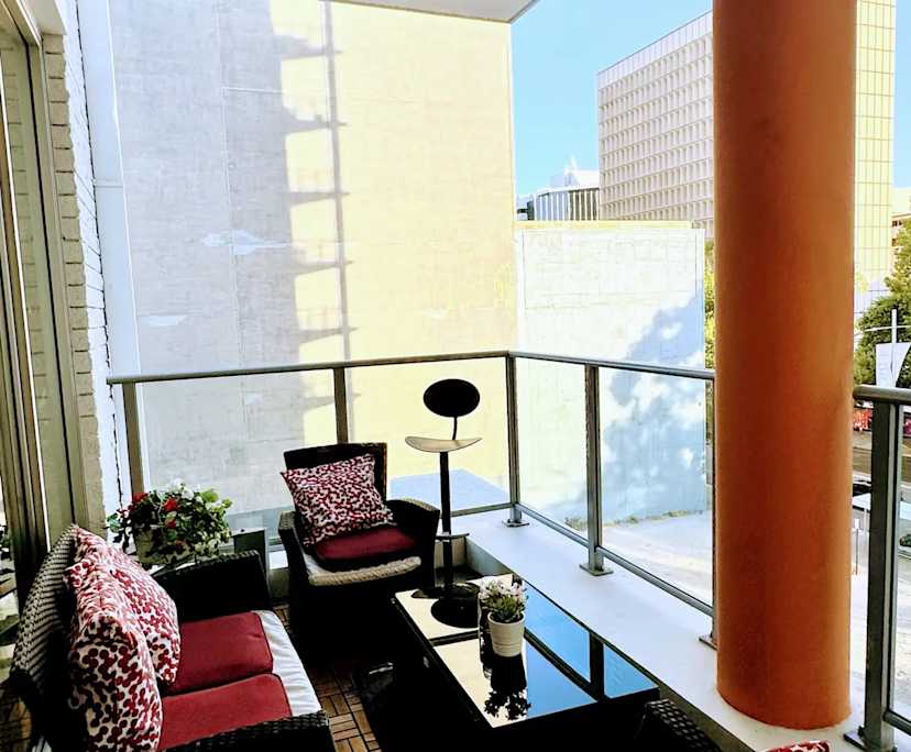 $1,125, 1-bed, 1 bathroom, Perth WA 6000