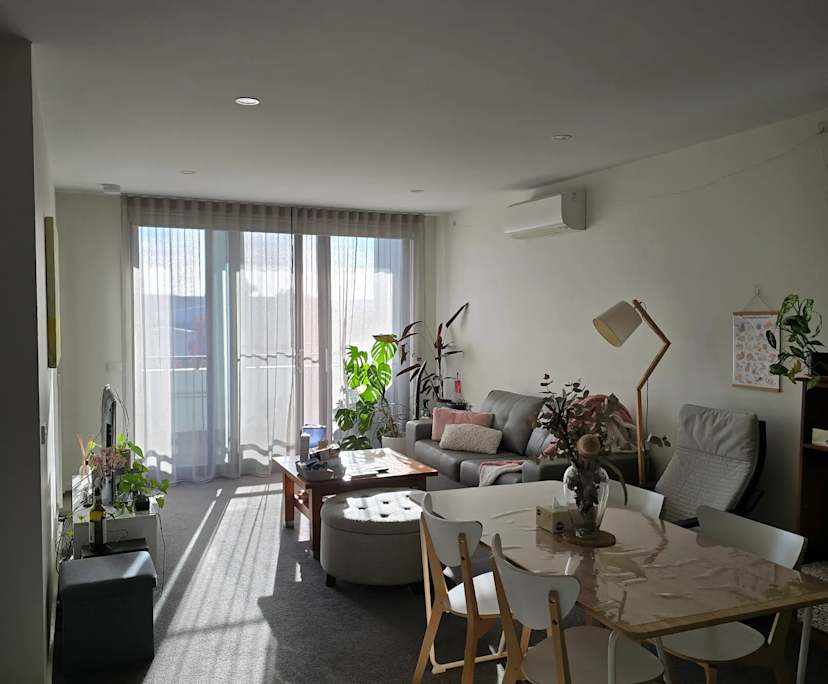 Unfurnished room with own bathroom