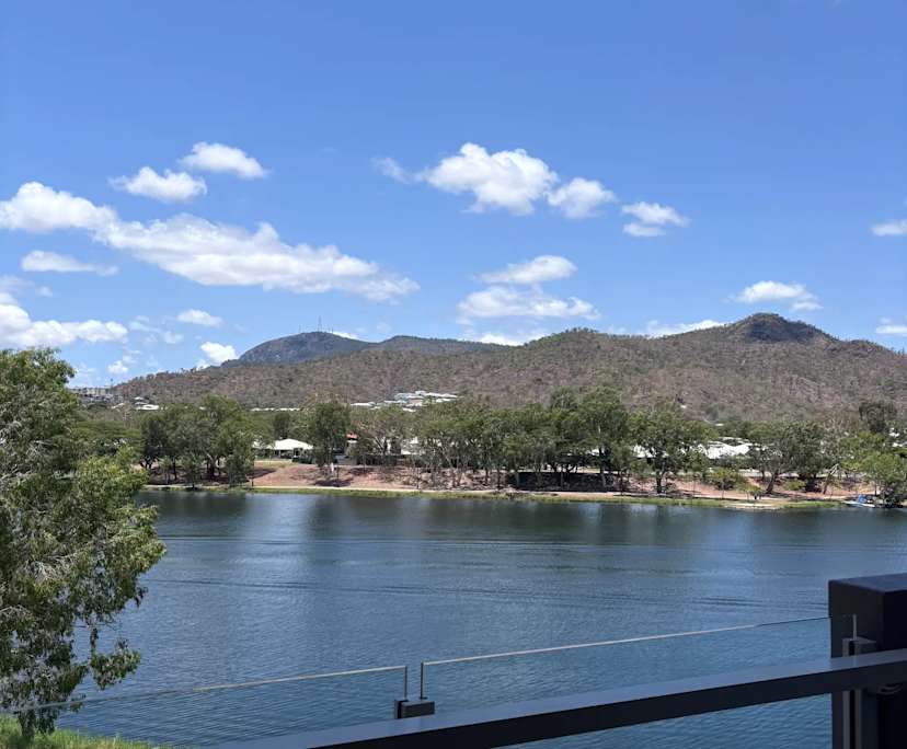 $350, Flatshare, 2 bathrooms, Thuringowa Central QLD 4817