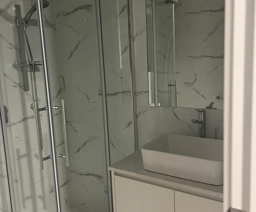 Room in a share house