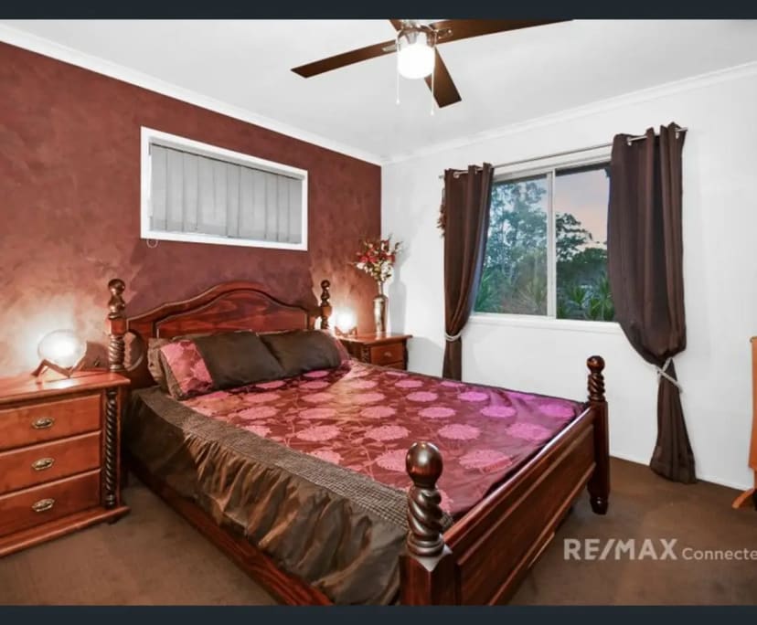 Room in a share house