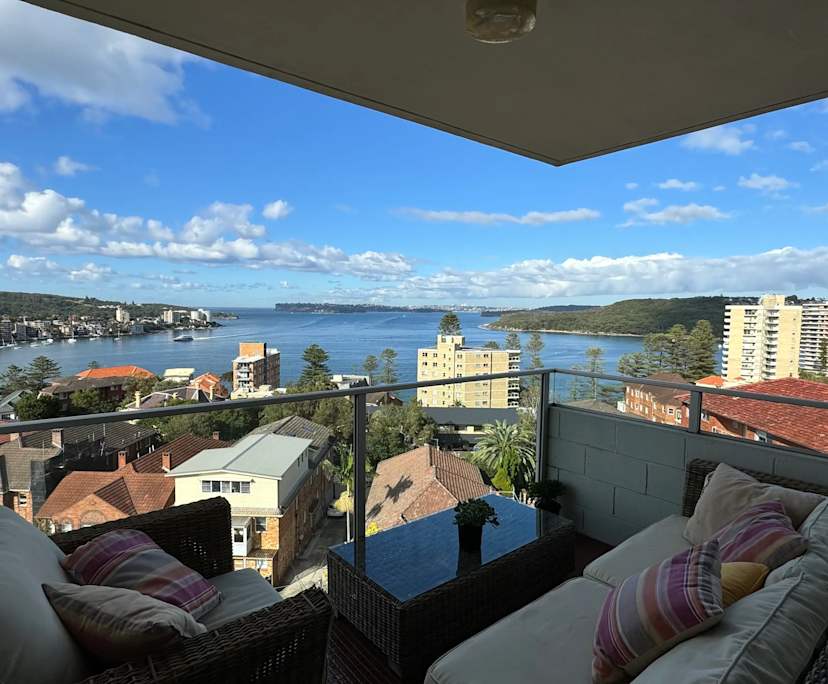 Unfurnished room in a flatshare