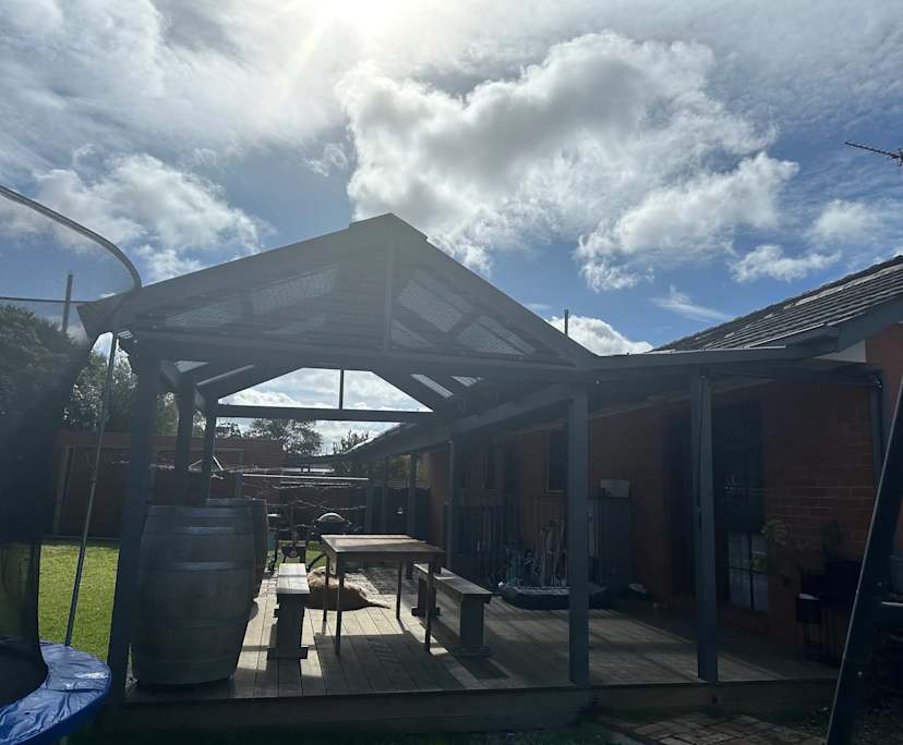 Whole property with 2 rooms for rent