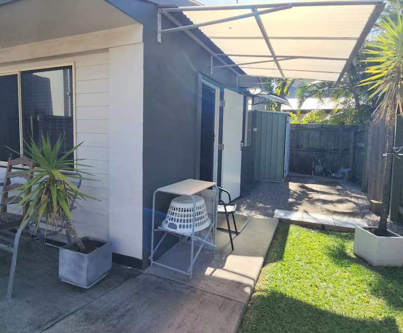 Furnished room with ensuite in a flatshare