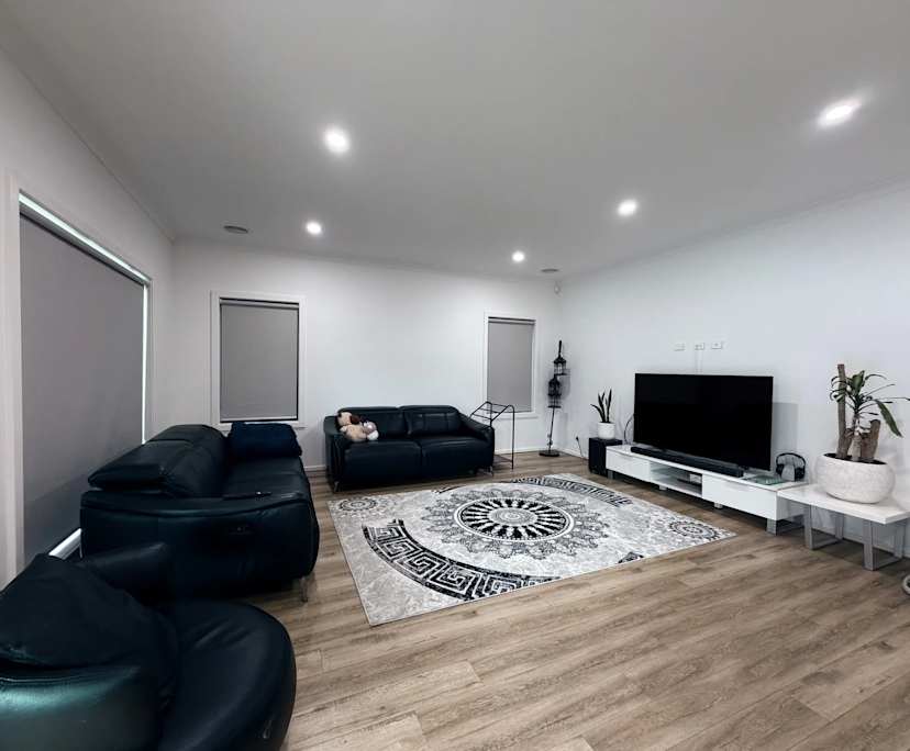 $200, Share-house, 4 bathrooms, Cranbourne East VIC 3977