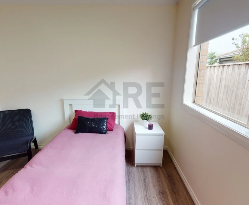 $250, Share-house, 6 bathrooms, Pakenham VIC 3810