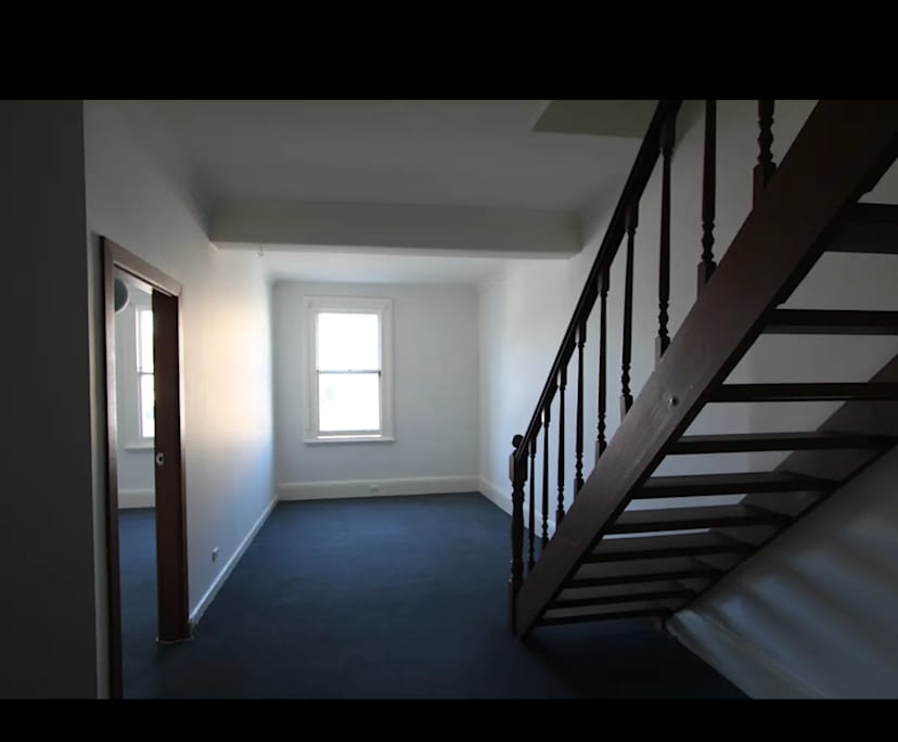 Unfurnished room in a flatshare