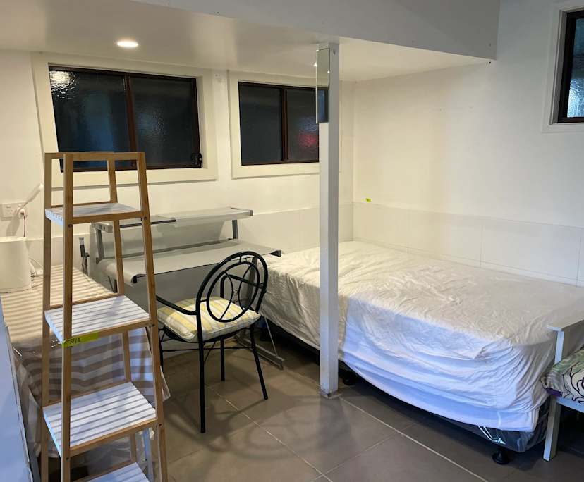 Room for Rent in Ashmore, Gold Coast | $350, Furnish... | Flatmates.com.au