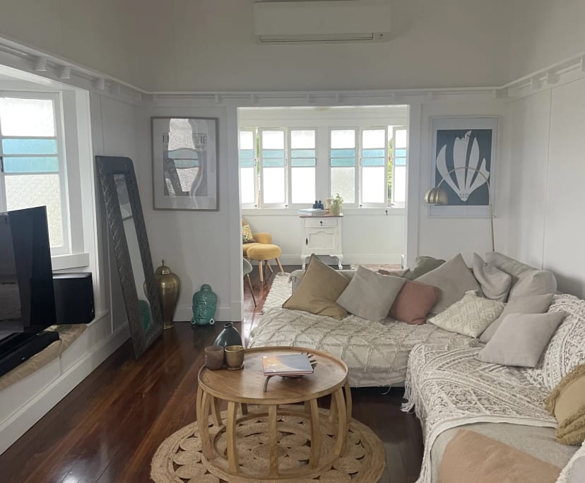 $350, Share-house, 4 bathrooms, Bungalow QLD 4870