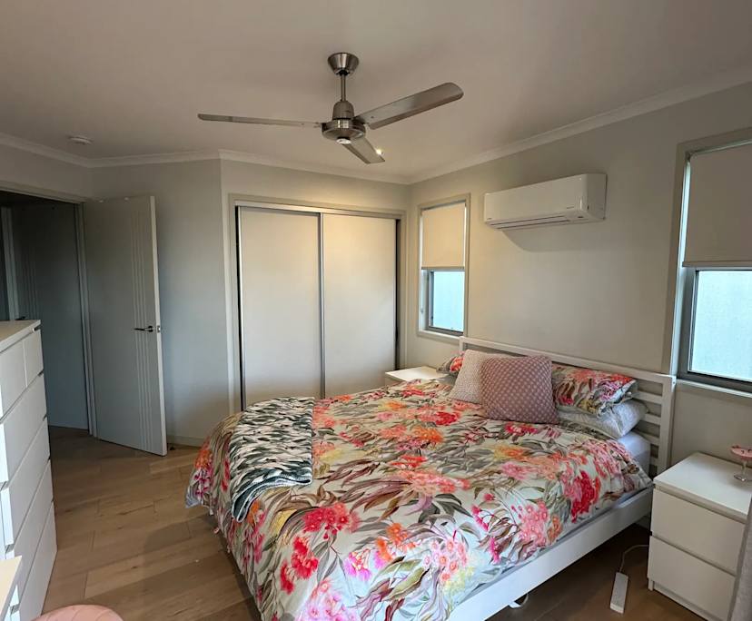 Unfurnished room in a flatshare
