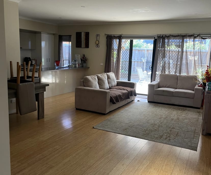 $240, Share-house, 3 bathrooms, Officer VIC 3809