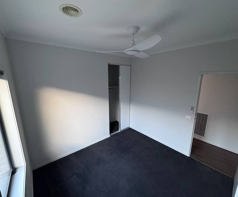 Unfurnished room in a share house