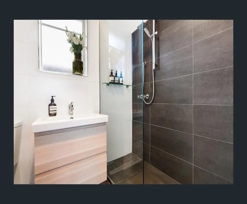 $295, Flatshare, 2 bathrooms, Balaclava VIC 3183