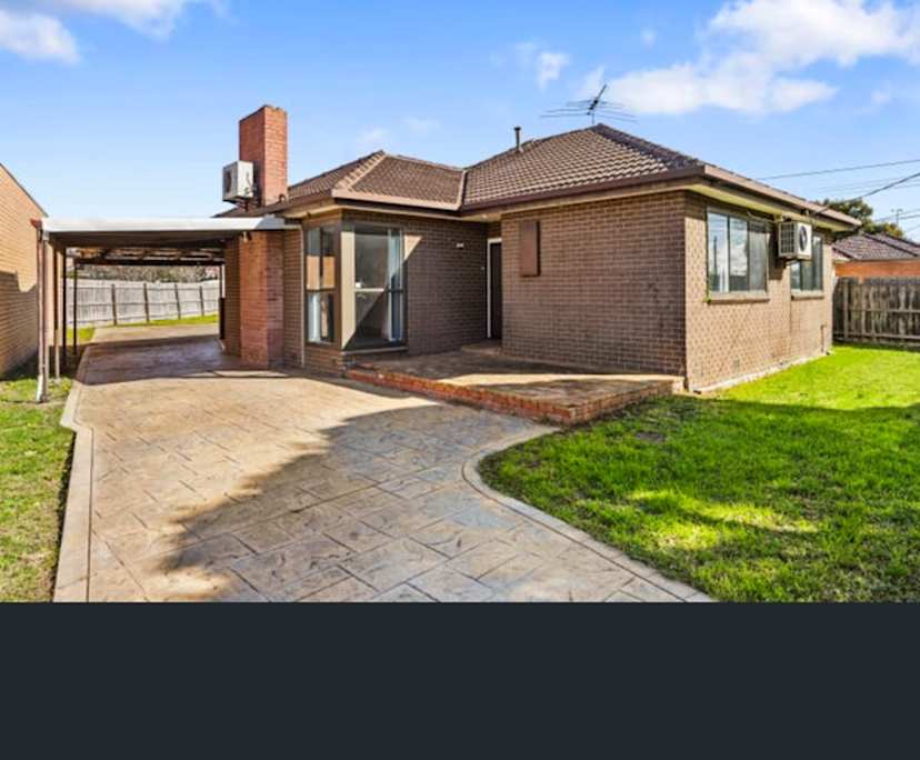 Room in a share house