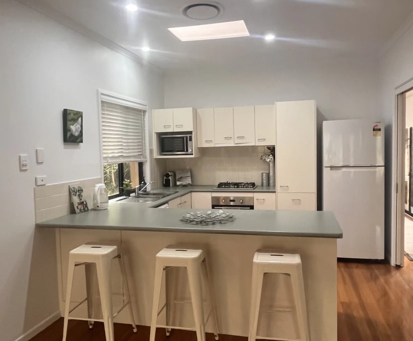 $1,490, Whole-property, 5 bathrooms, Saint Lucia QLD 4067