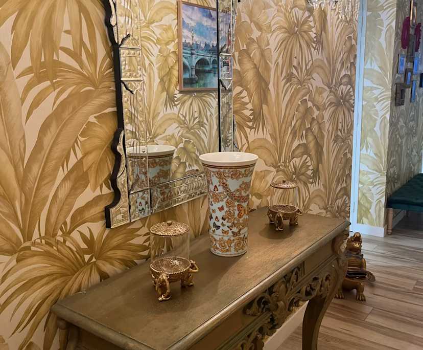 Furnished room with own bathroom