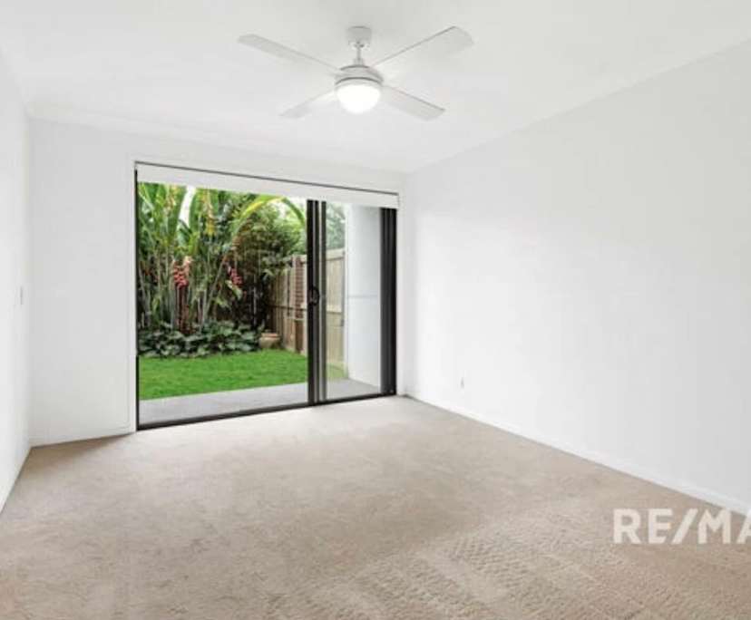 $250, Share-house, 4 bathrooms, Stones Corner QLD 4120