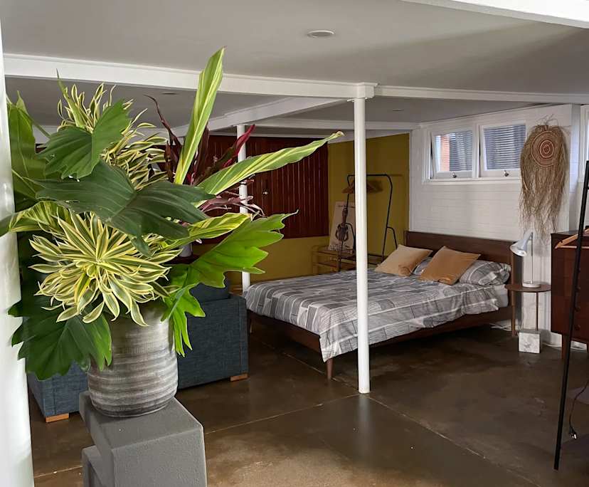 Furnished room with own bathroom