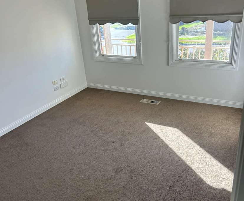Unfurnished room in a share house
