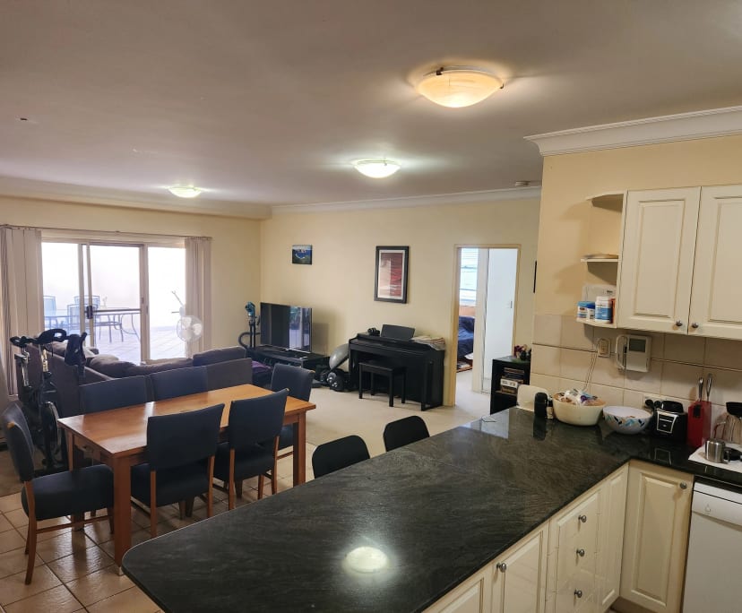 Furnished room with ensuite in a flatshare