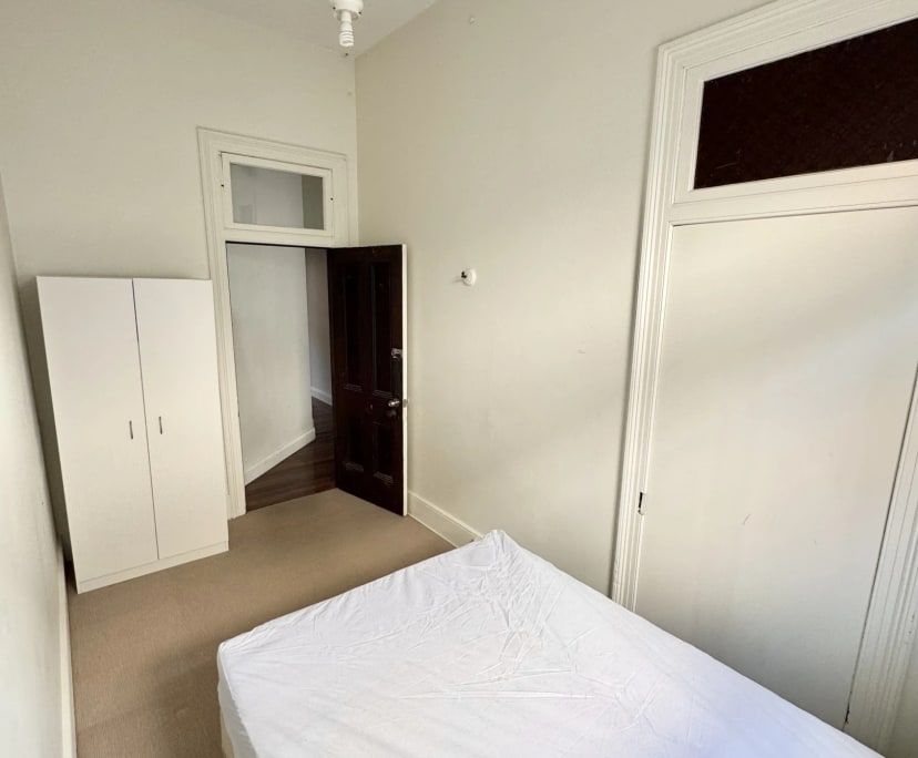 Whole property with 4 rooms for rent