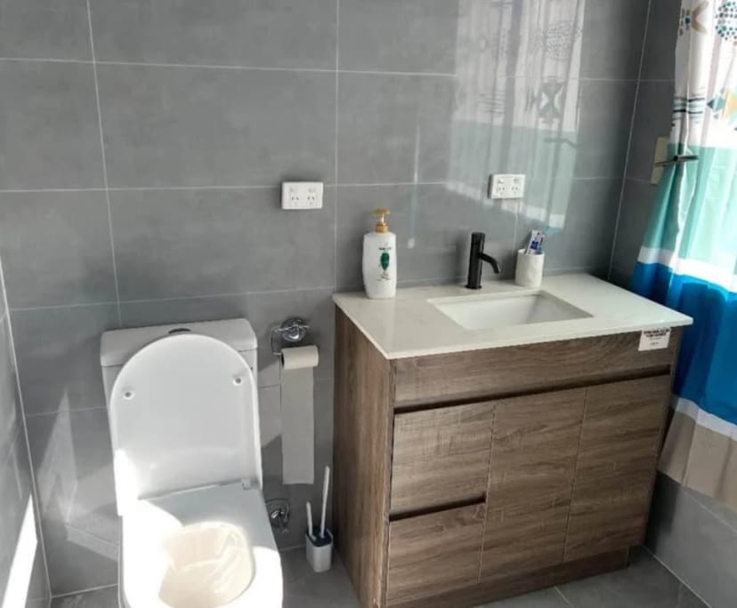 $300, Share-house, 5 bathrooms, Kew VIC 3101