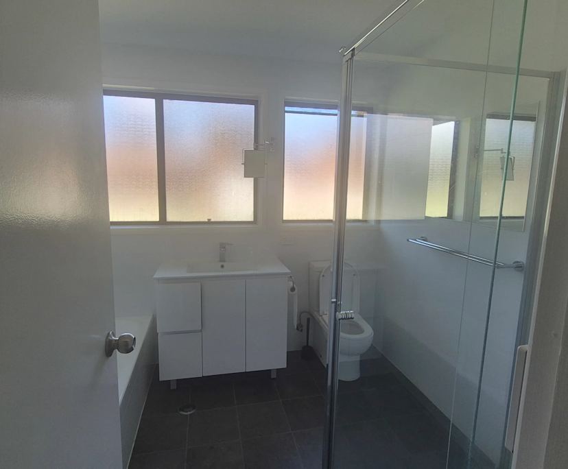Unfurnished room with own bathroom