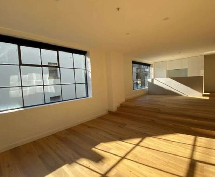 Unfurnished room with own bathroom