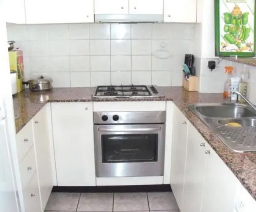 Furnished room in a flatshare