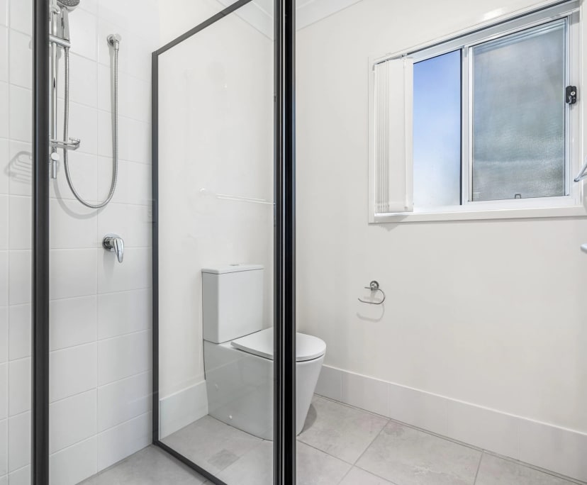 $430, Studio, 1 bathroom, Tennyson QLD 4105