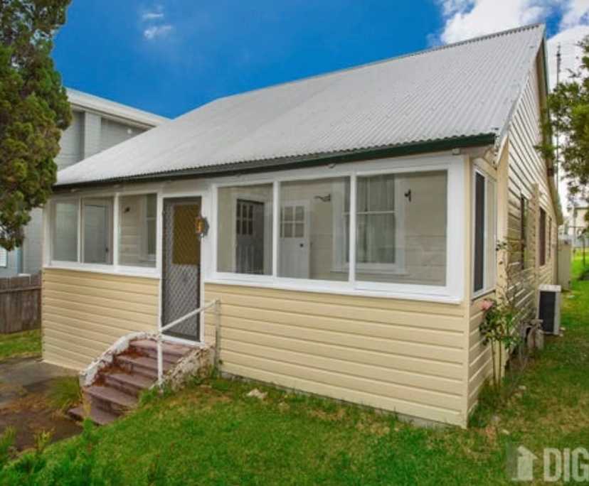 Unfurnished room in a share house